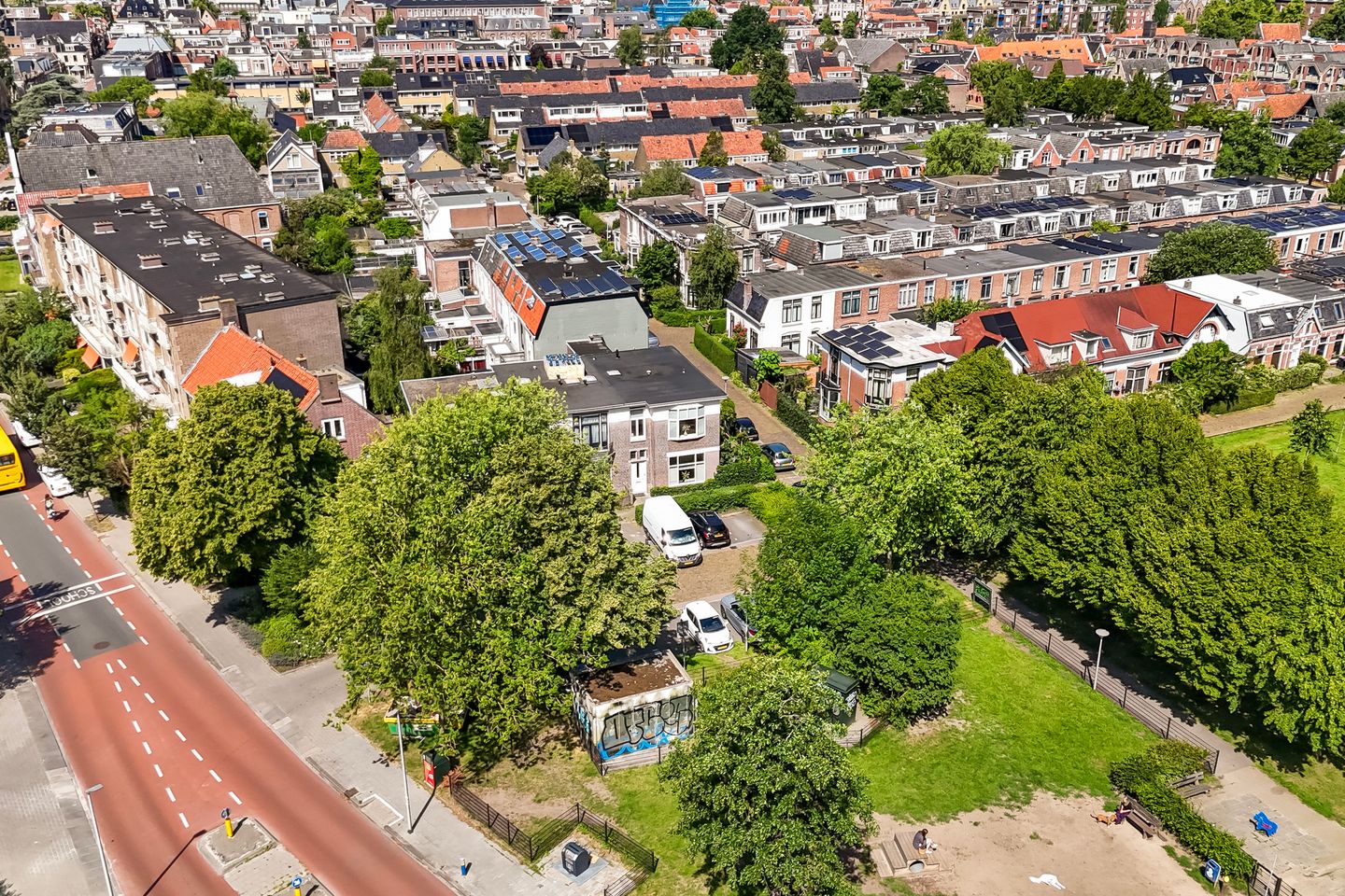 Photo 49 of Jakob van Aakenstraat 32