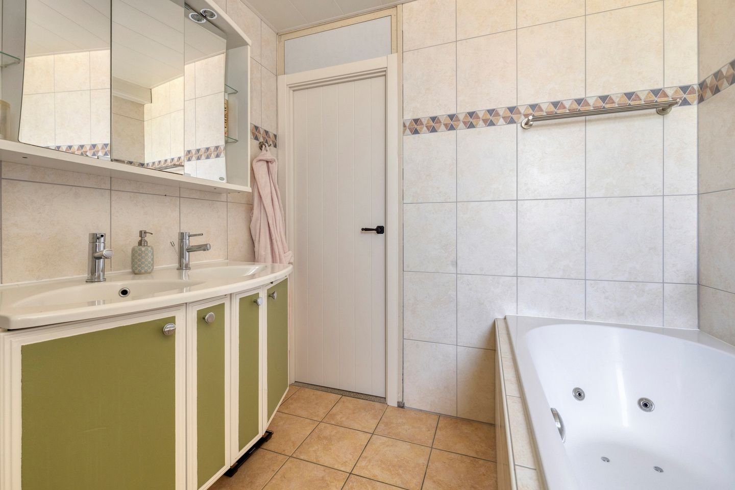 Photo 19 of de Butstraat 21