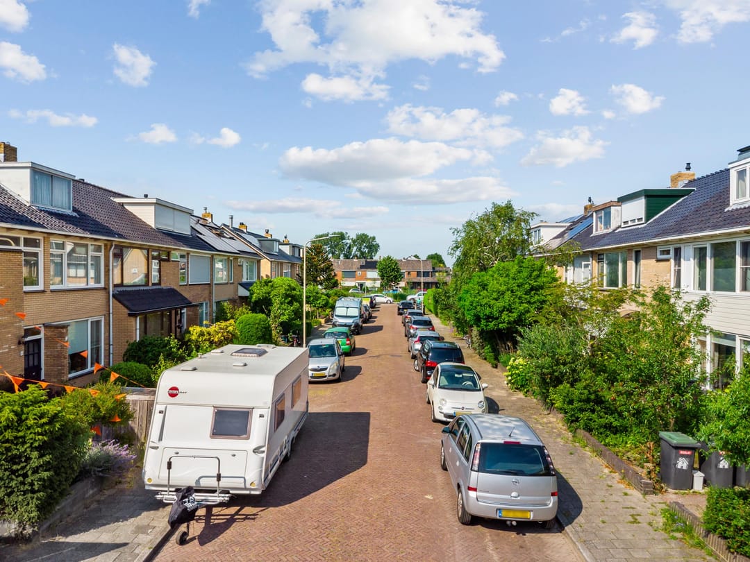 Photo 32 of Weberstraat 11