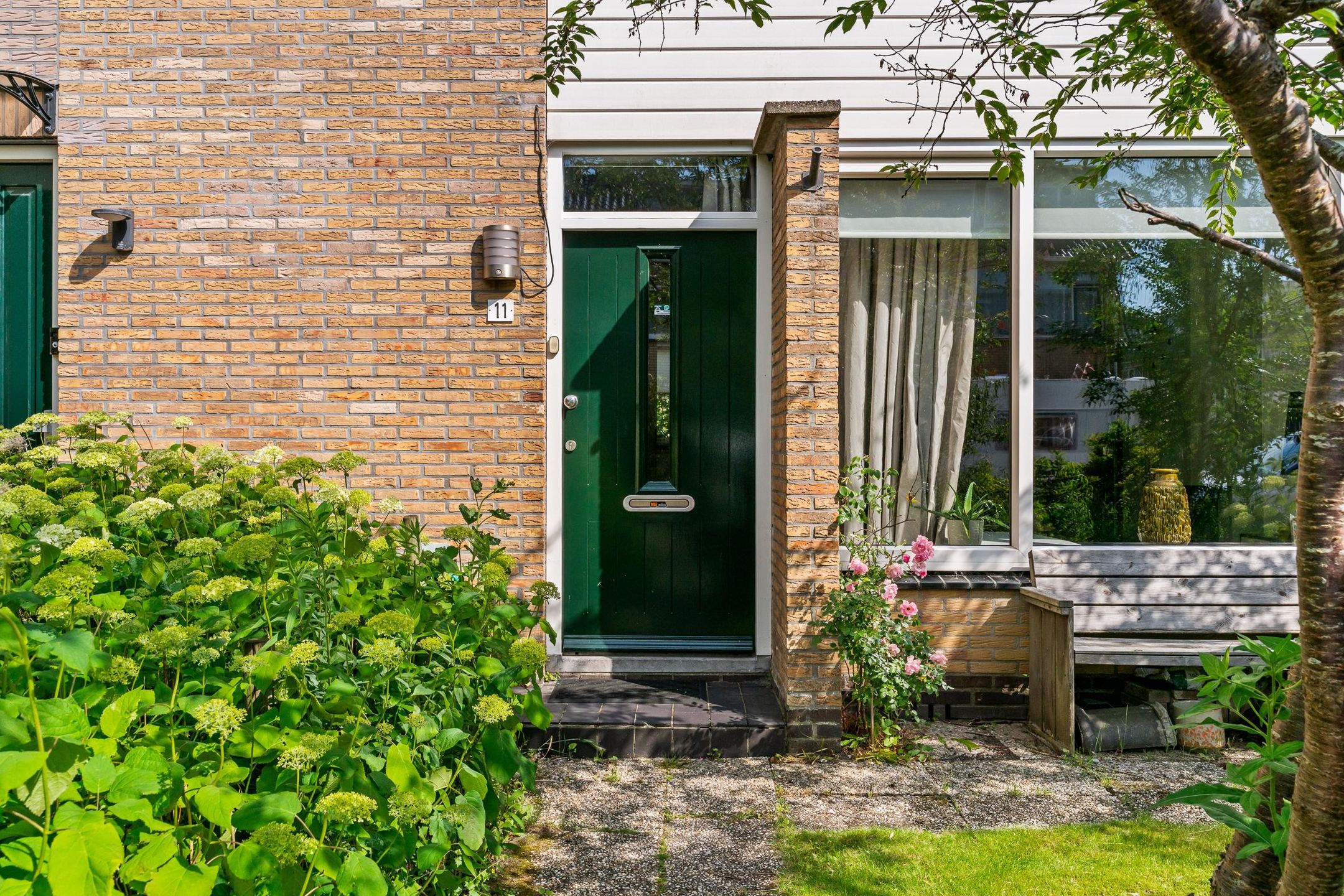Photo 36 of Weberstraat 11