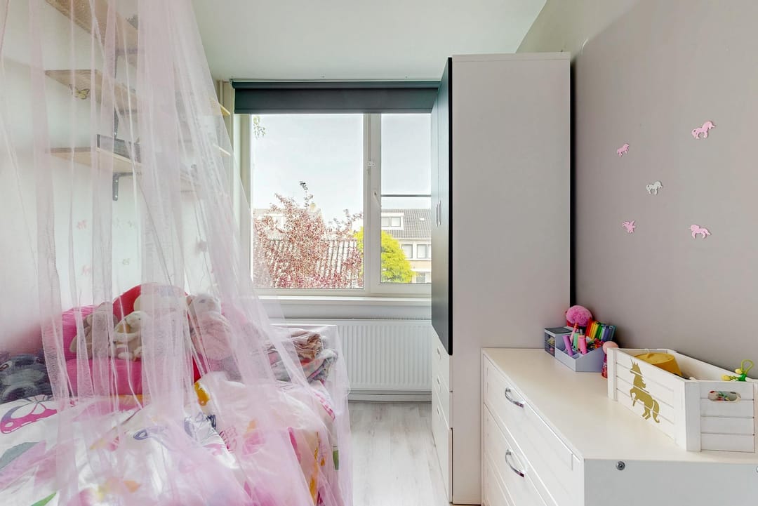 Photo 16 of Weberstraat 11
