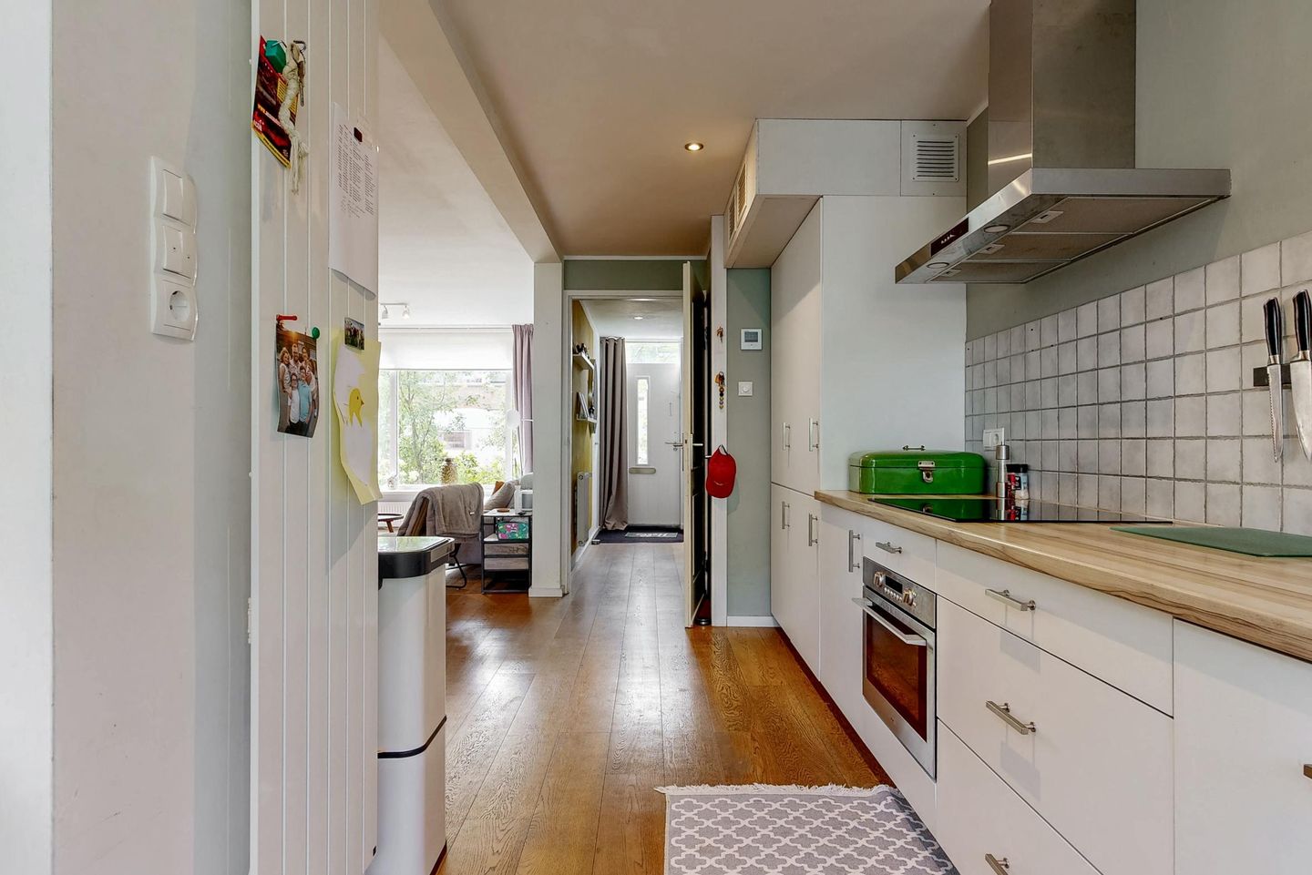 Photo 10 of Weberstraat 11