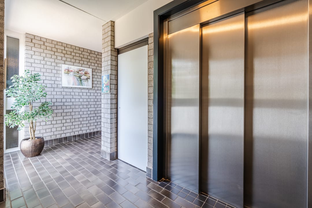 Photo 11 of Alteveerstraat 184