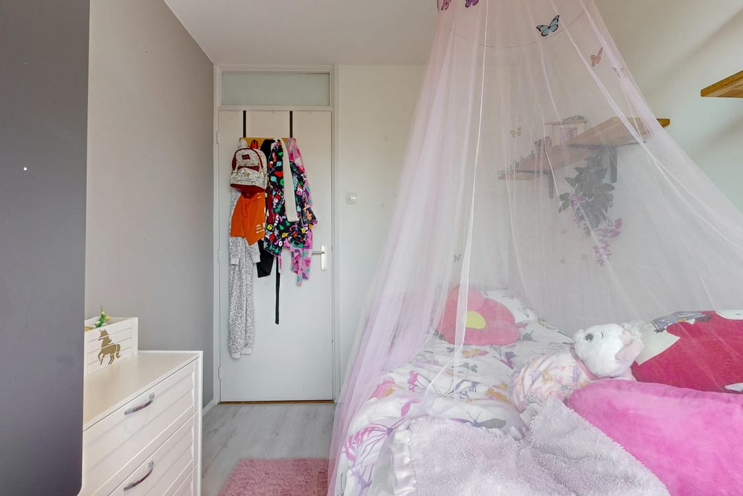 Photo 17 of Weberstraat 11