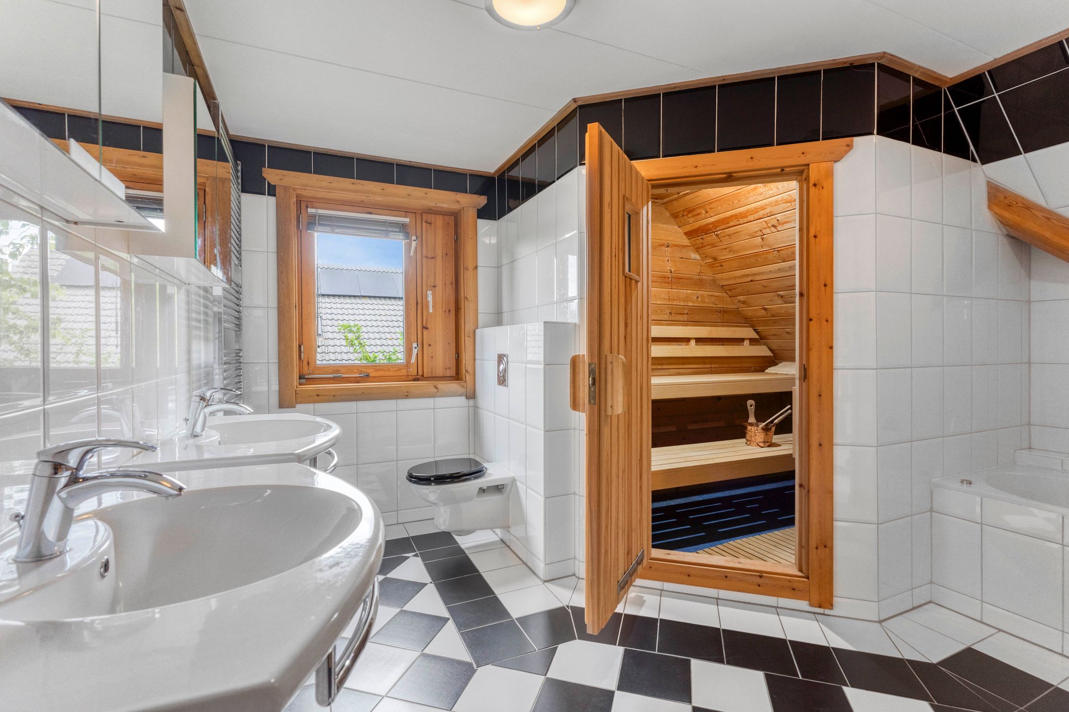 Photo 45 of Cissy van Marxveldtstraat 65