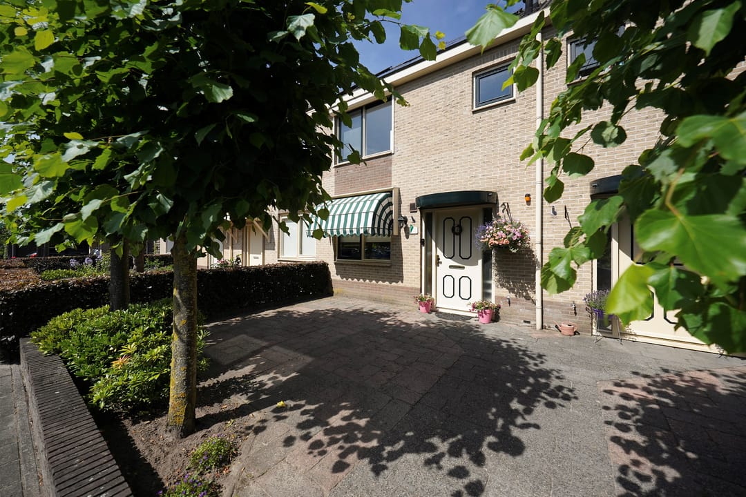 Photo 2 of Buizerdstraat 7