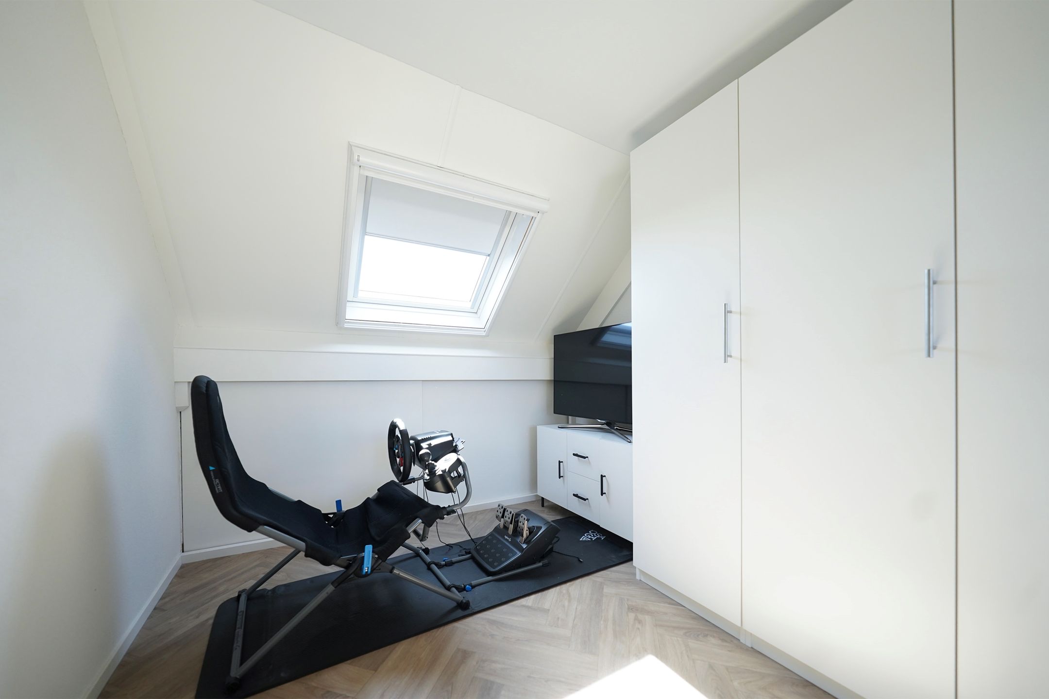Photo 42 of Buizerdstraat 7