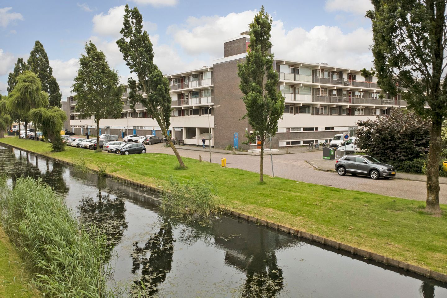 Photo 1 of Kort-Ambachtlaan 205