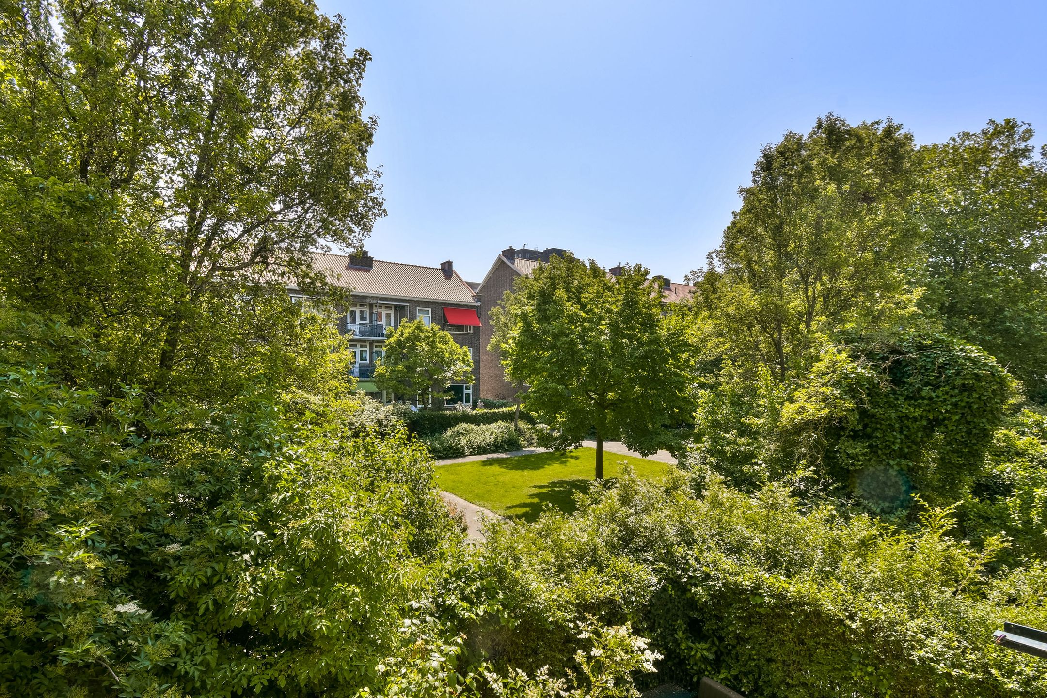 Photo 9 of Carel van Nieveltstraat 6-B