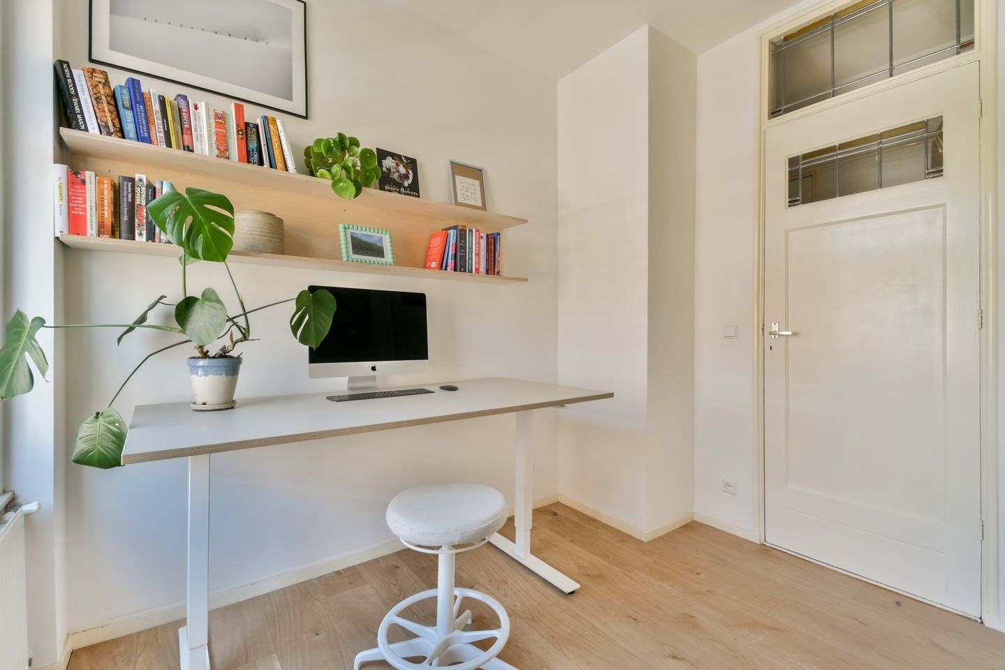Photo 14 of Carel van Nieveltstraat 6-B