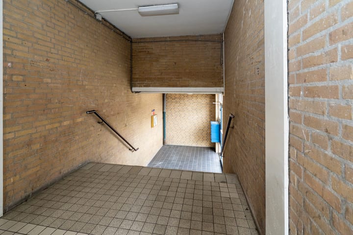 Appartement te koop: Bart van Peltplein 21, Tilburg