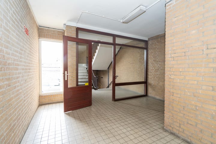 Appartement te koop: Bart van Peltplein 21, Tilburg