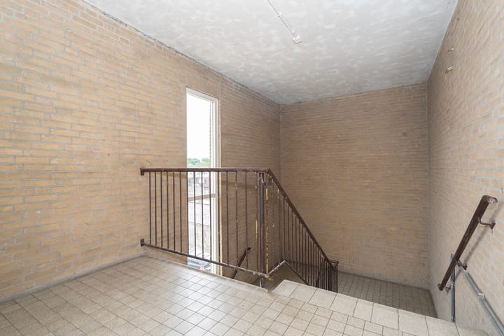 Appartement te koop: Bart van Peltplein 21, Tilburg