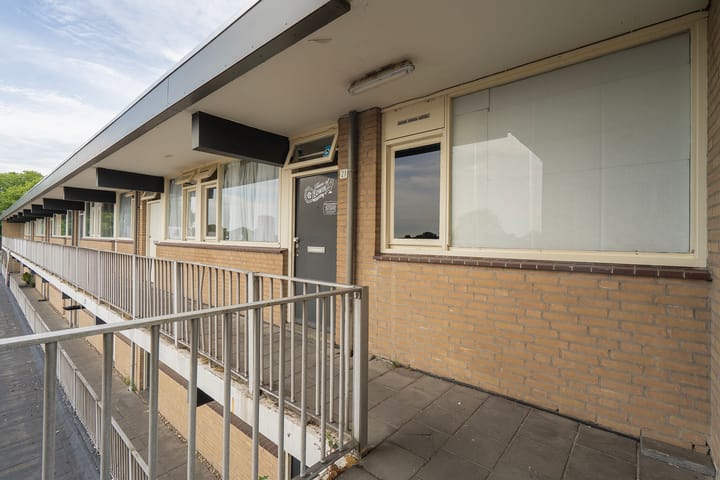 Appartement te koop: Bart van Peltplein 21, Tilburg