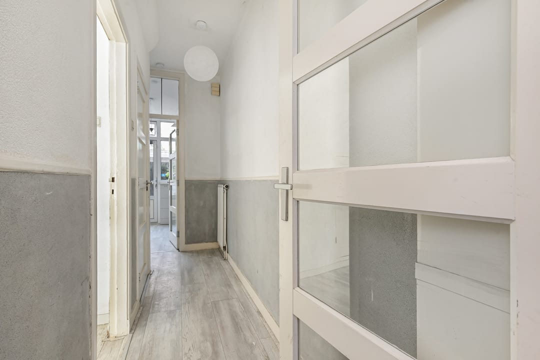 Photo 7 of Voornsestraat 33