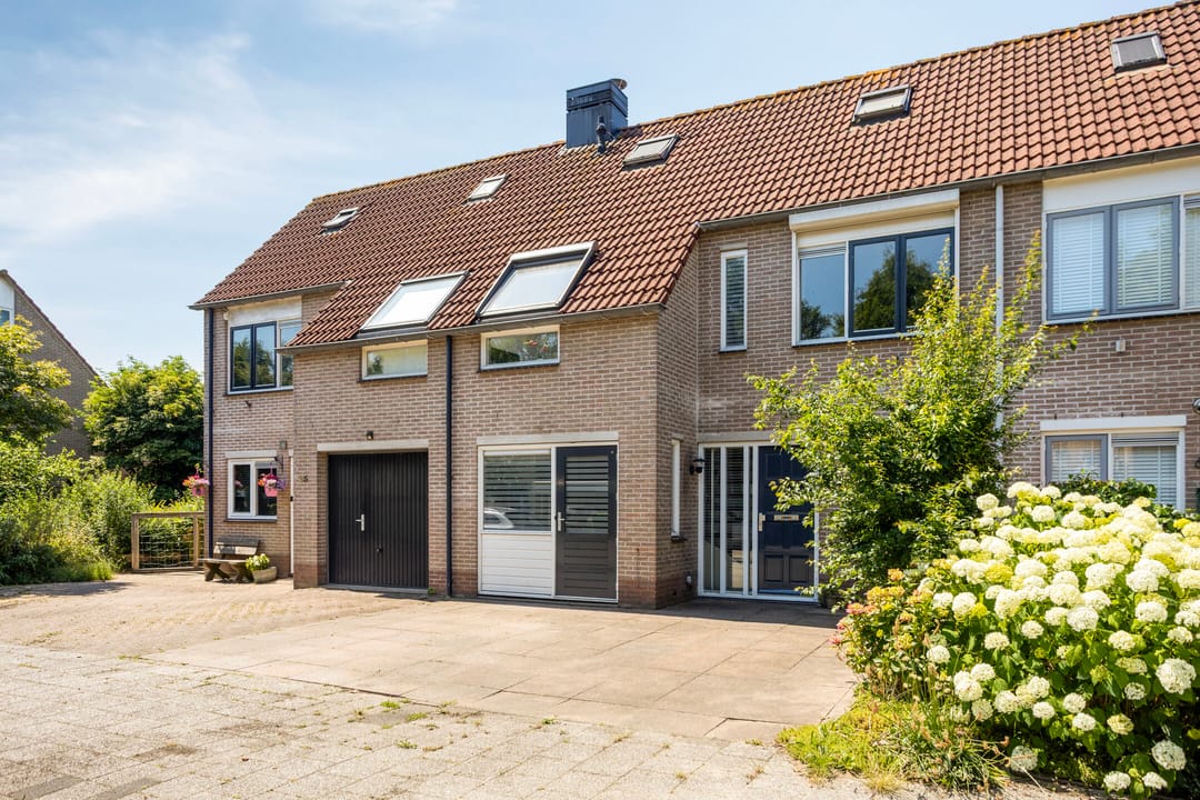 Photo 8 of Lemsterweg 67