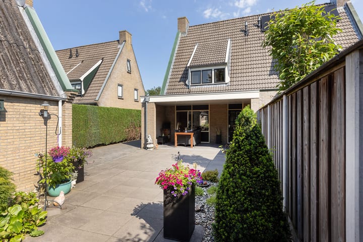 Photo 2 of Hoeveweg 2-B