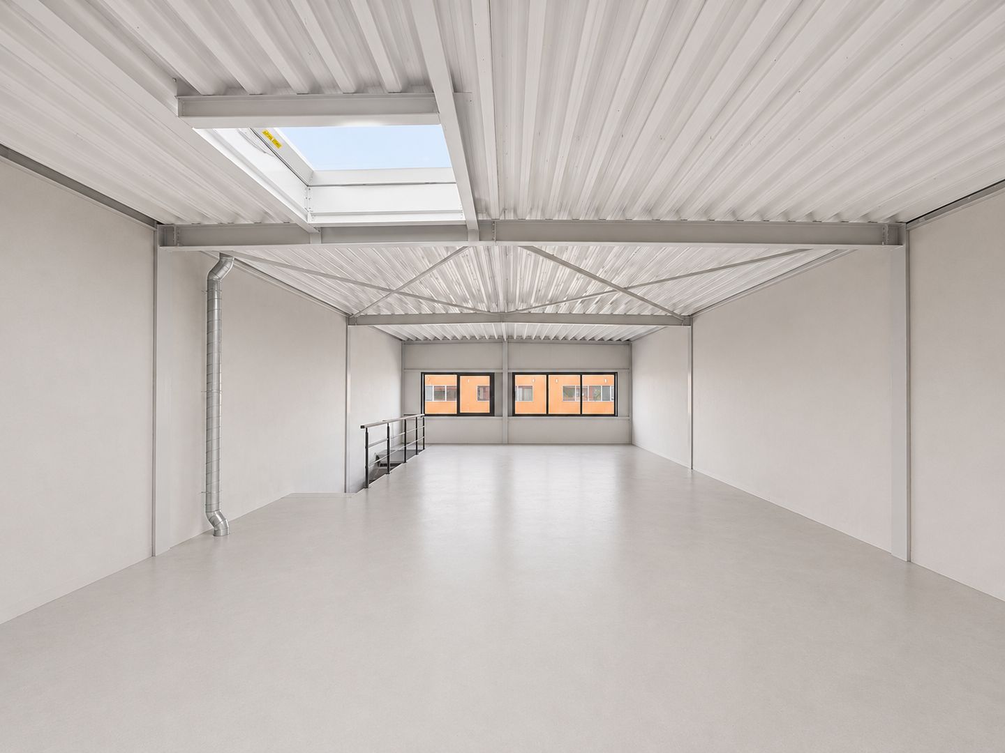 View photo 4 of Daviottenweg 18-B