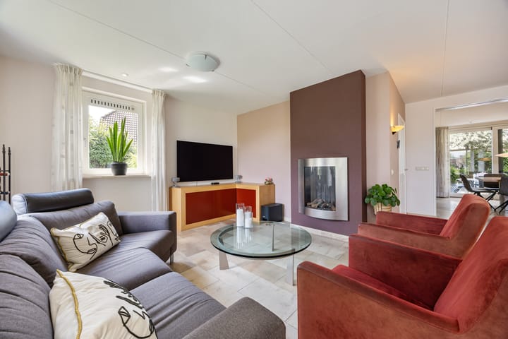 Vrijstaande woning te koop: Gravendaal 21, Deest