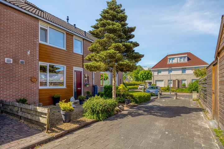Tussenwoning te koop: Tormentilstraat 40, Groningen