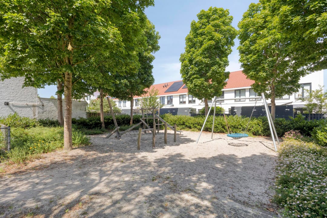 Photo 28 of Rozemarijnstraat 41