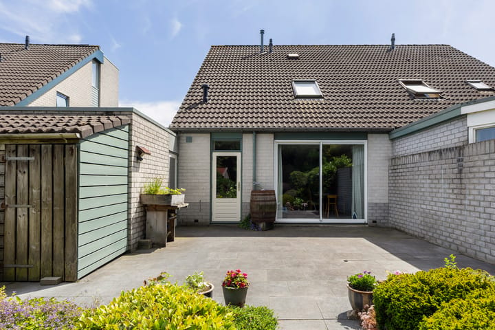 Tussenwoning te koop: Minervalaan 27, Apeldoorn