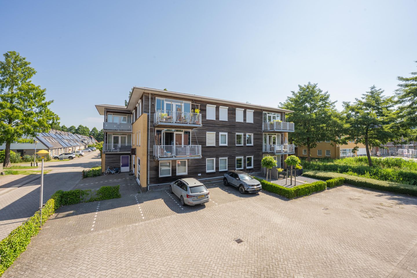 Photo 10 of Marsstraat 10