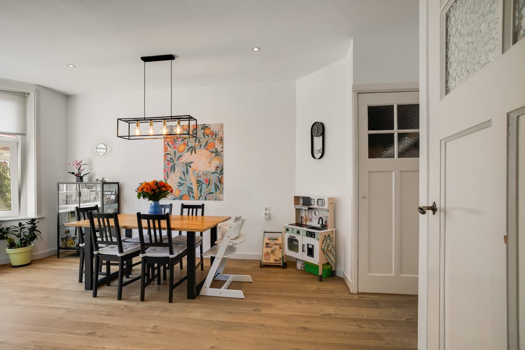 Foto 16 van Van Staverenstraat 10-A