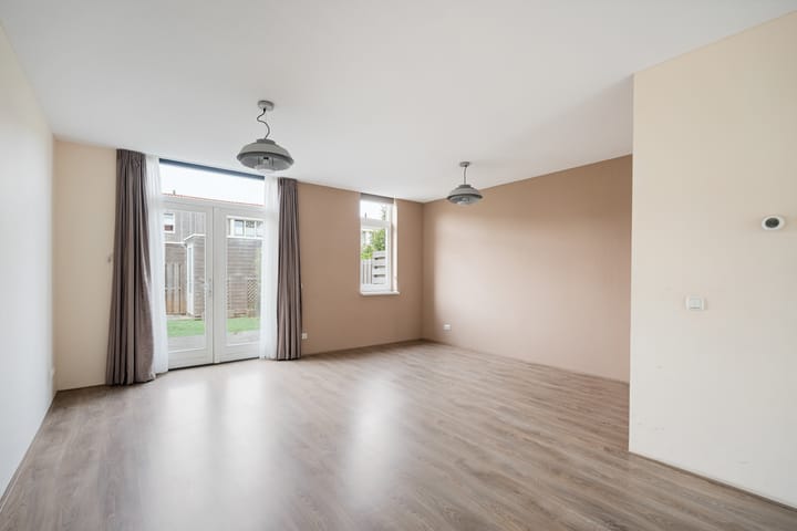 Photo 5 of Kruistochtstraat 44