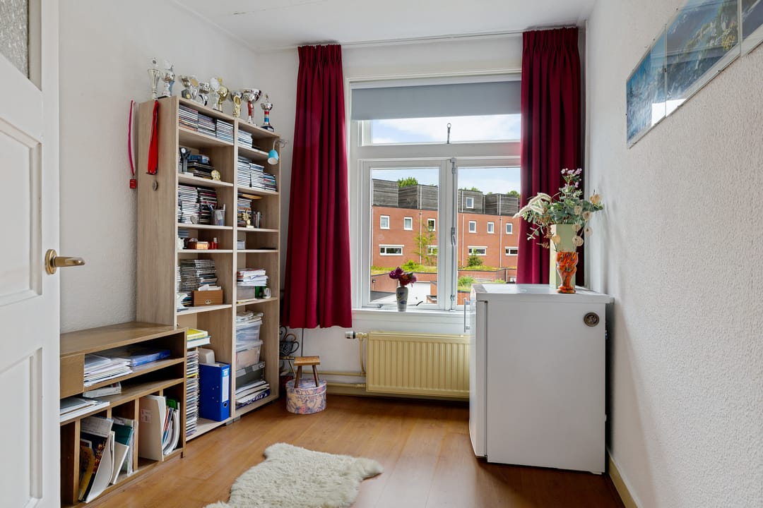 Photo 32 of Amalia van Solmsstraat 12