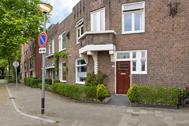 Photo 5 of Amalia van Solmsstraat 12