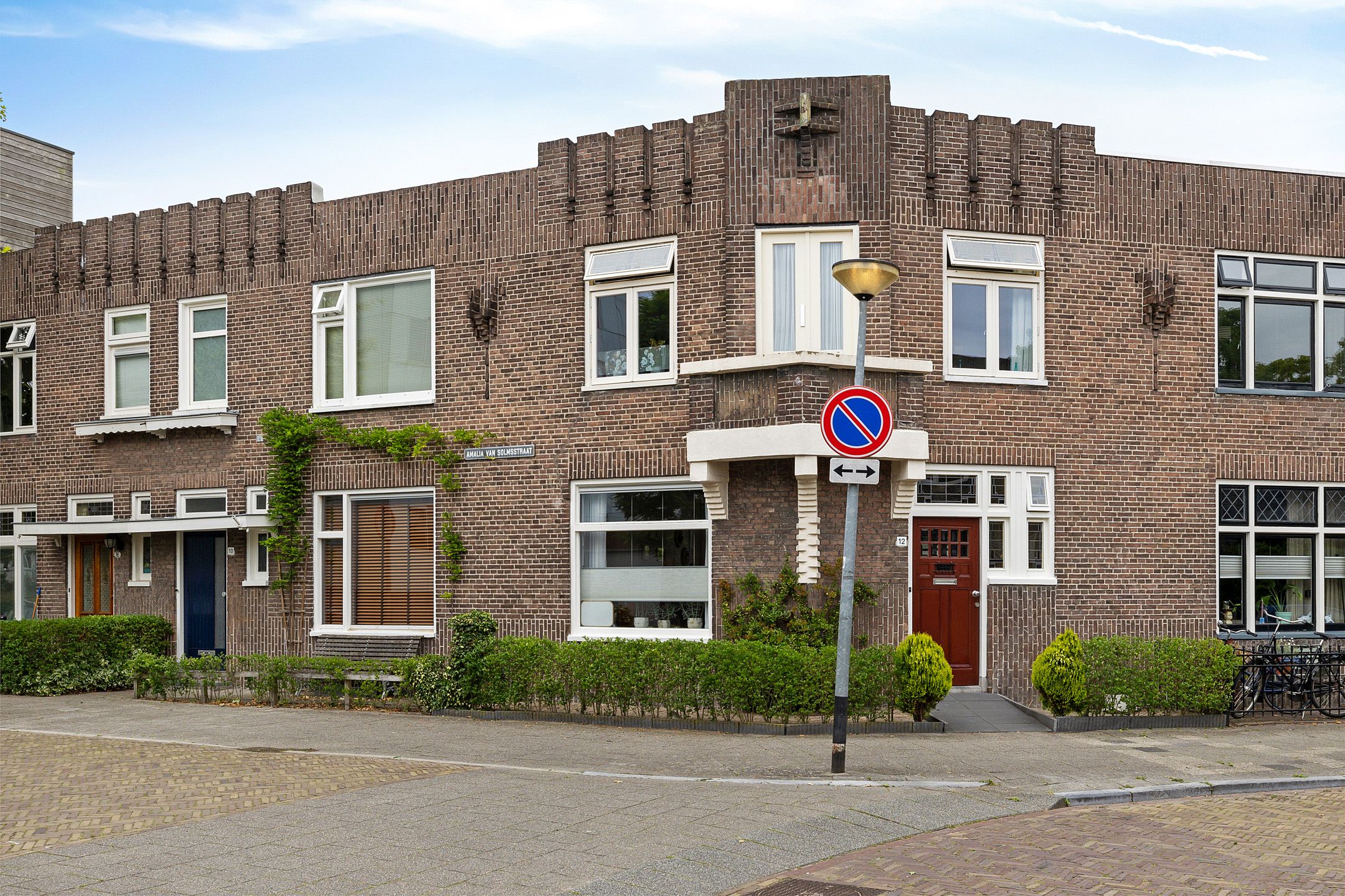 Photo 39 of Amalia van Solmsstraat 12