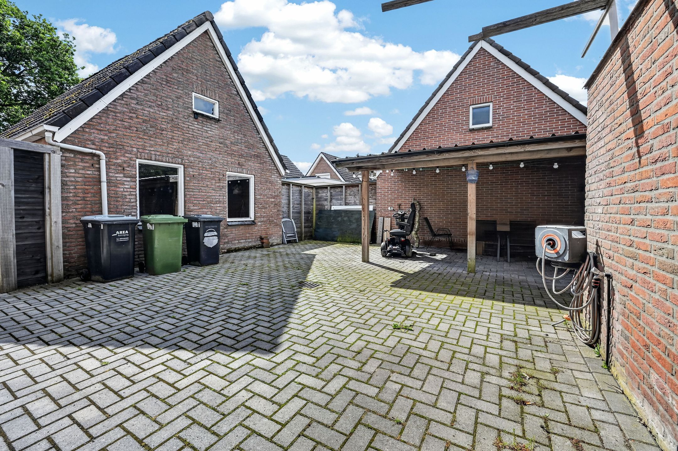 Photo 39 of Mollemastraat 18