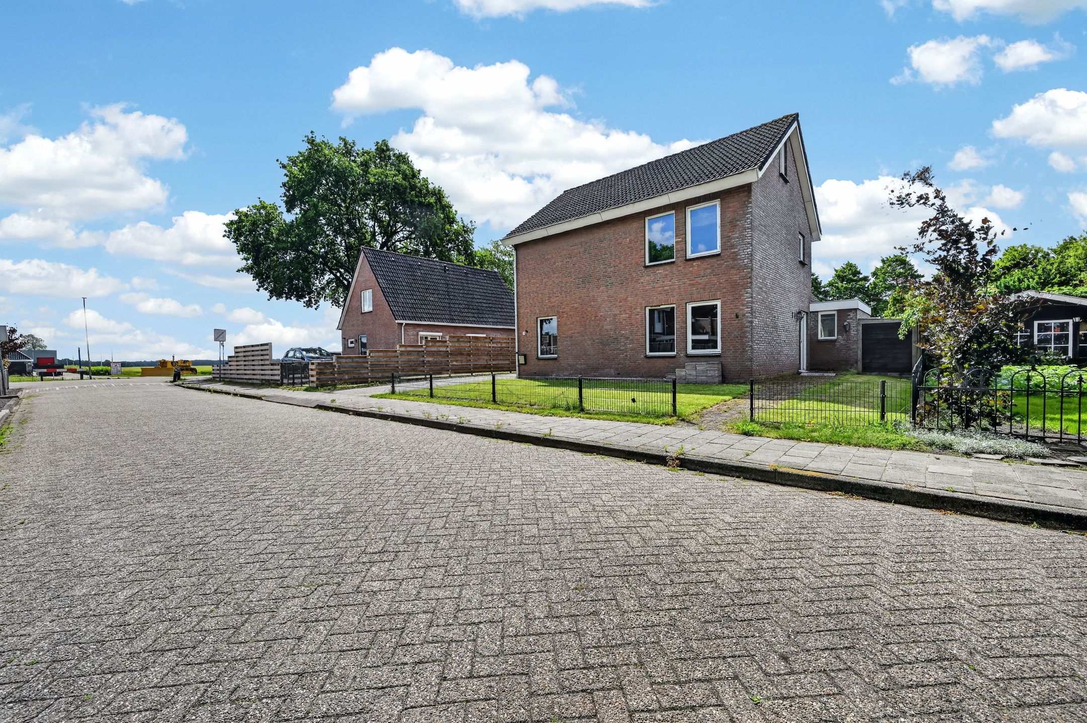 Photo 3 of Mollemastraat 18