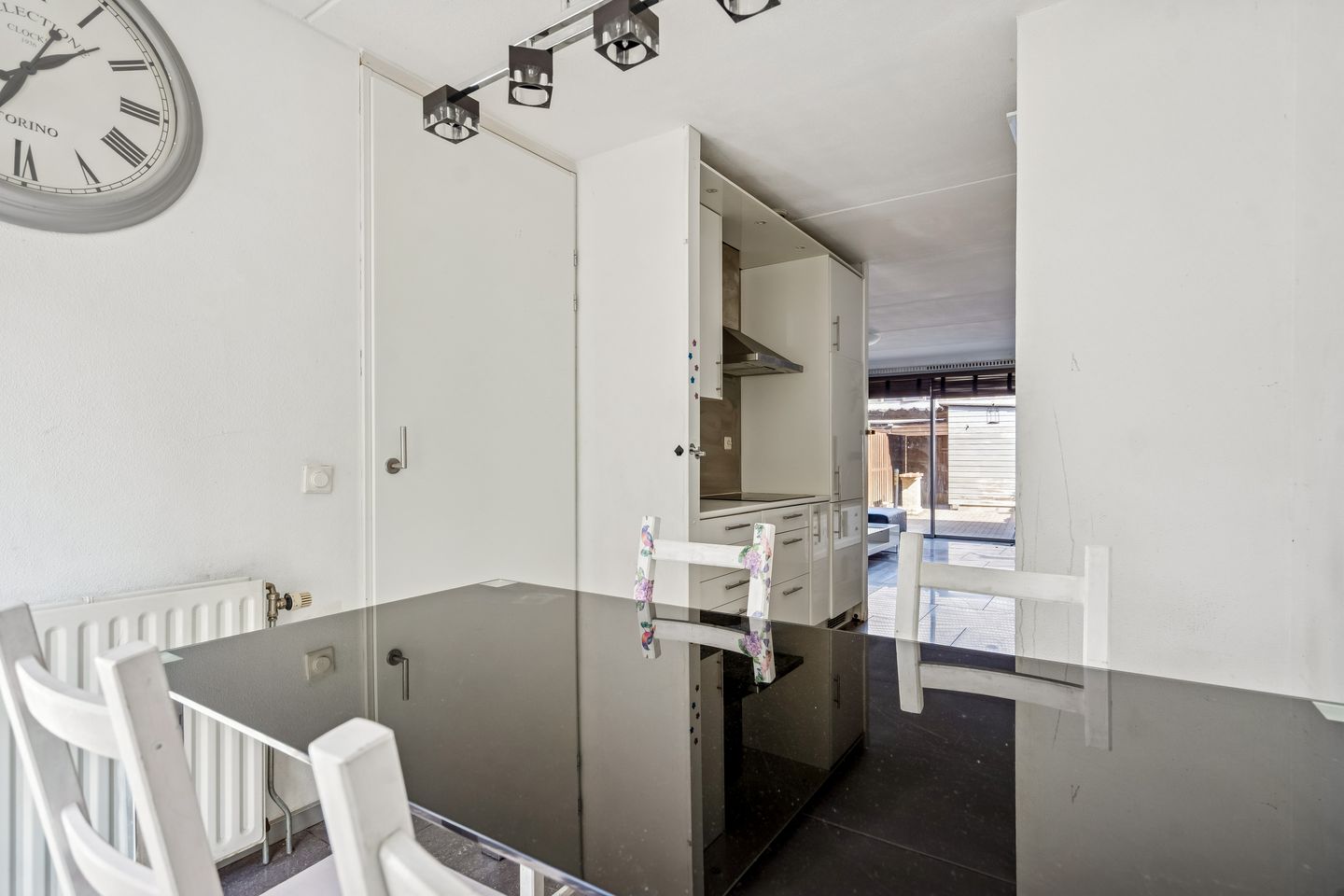 Photo 19 of Jacob van Ruysdaelstraat 111