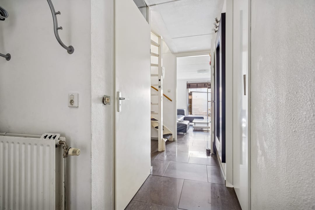 Photo 8 of Jacob van Ruysdaelstraat 111