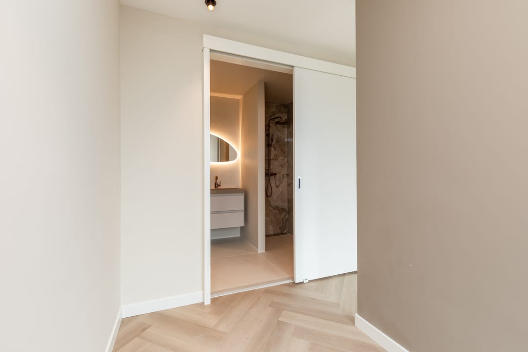 Foto 47 van Roemeniëstraat 87