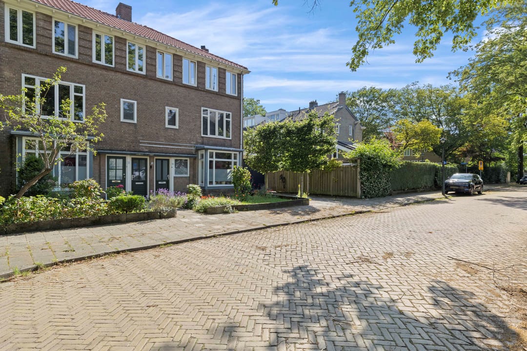 Photo 41 of St Adrianusstraat 77