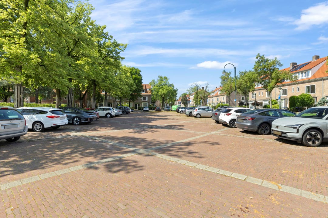 Photo 43 of St Adrianusstraat 77