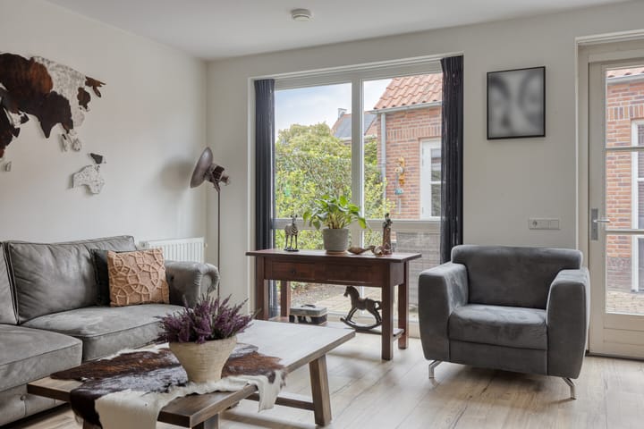 Hoekwoning te koop: Kapelhoeve 1, Helmond