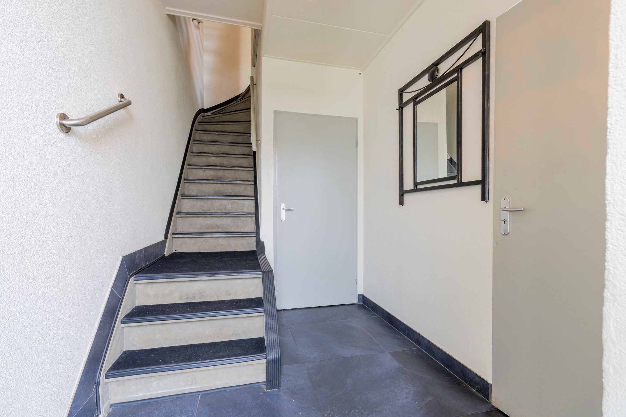 Photo 39 of Zellerstraat 104