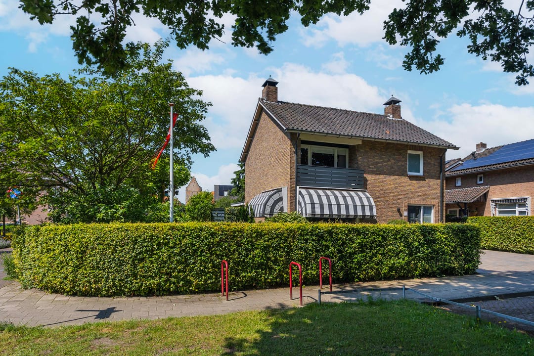 Photo 7 of Lijsterbesstraat 1
