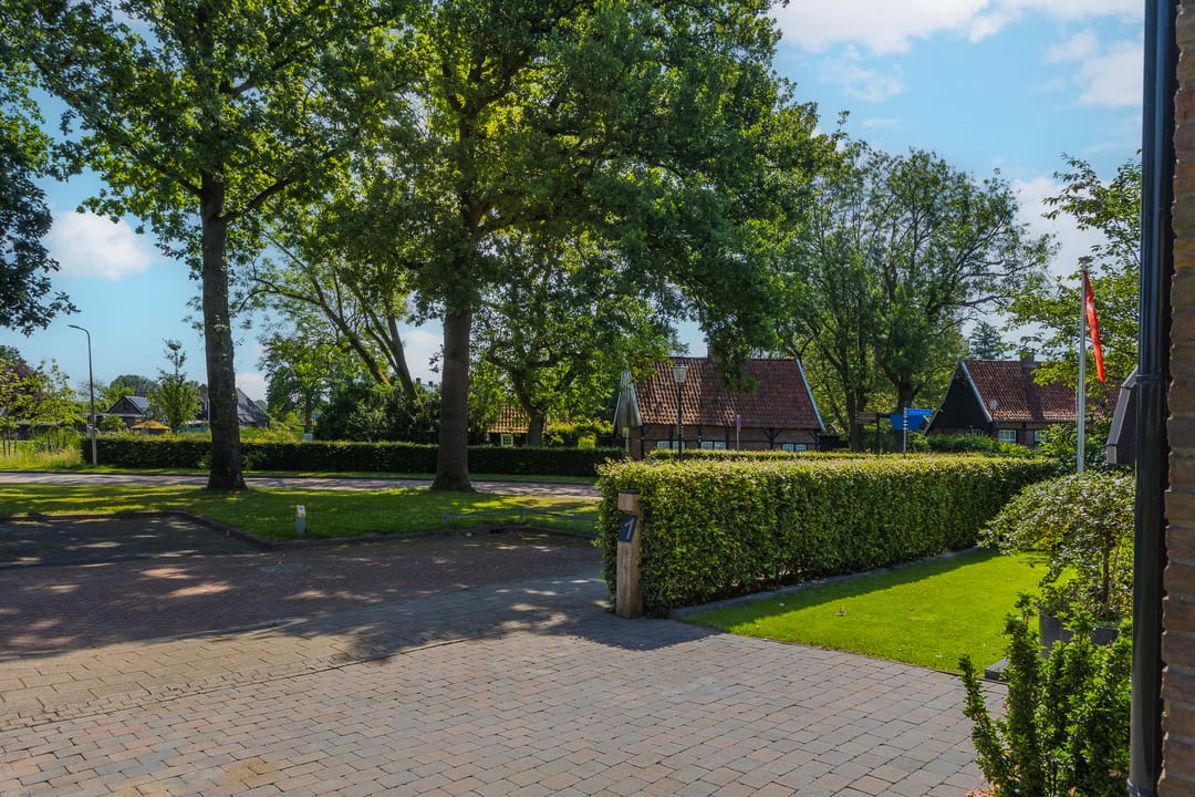 Photo 16 of Lijsterbesstraat 1