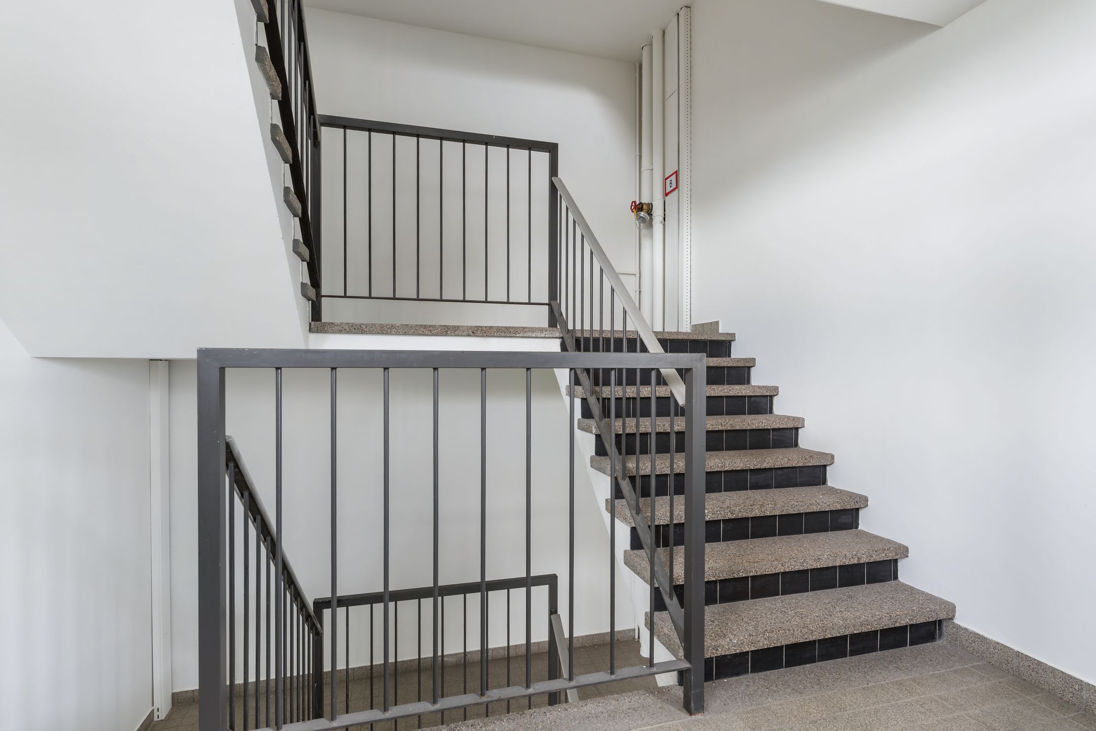Photo 9 of Espoortstraat 89