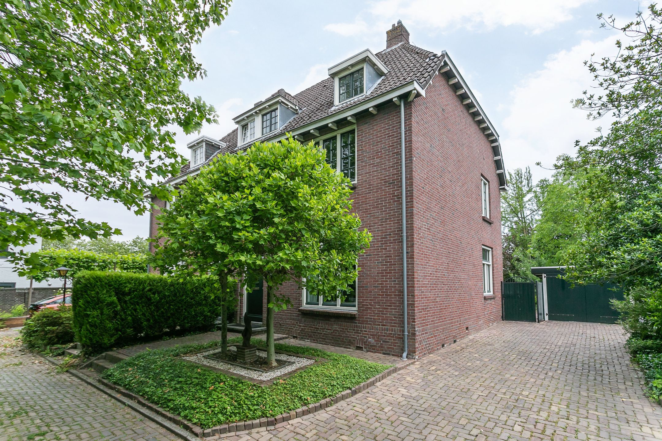 Treebeekstraat 24 