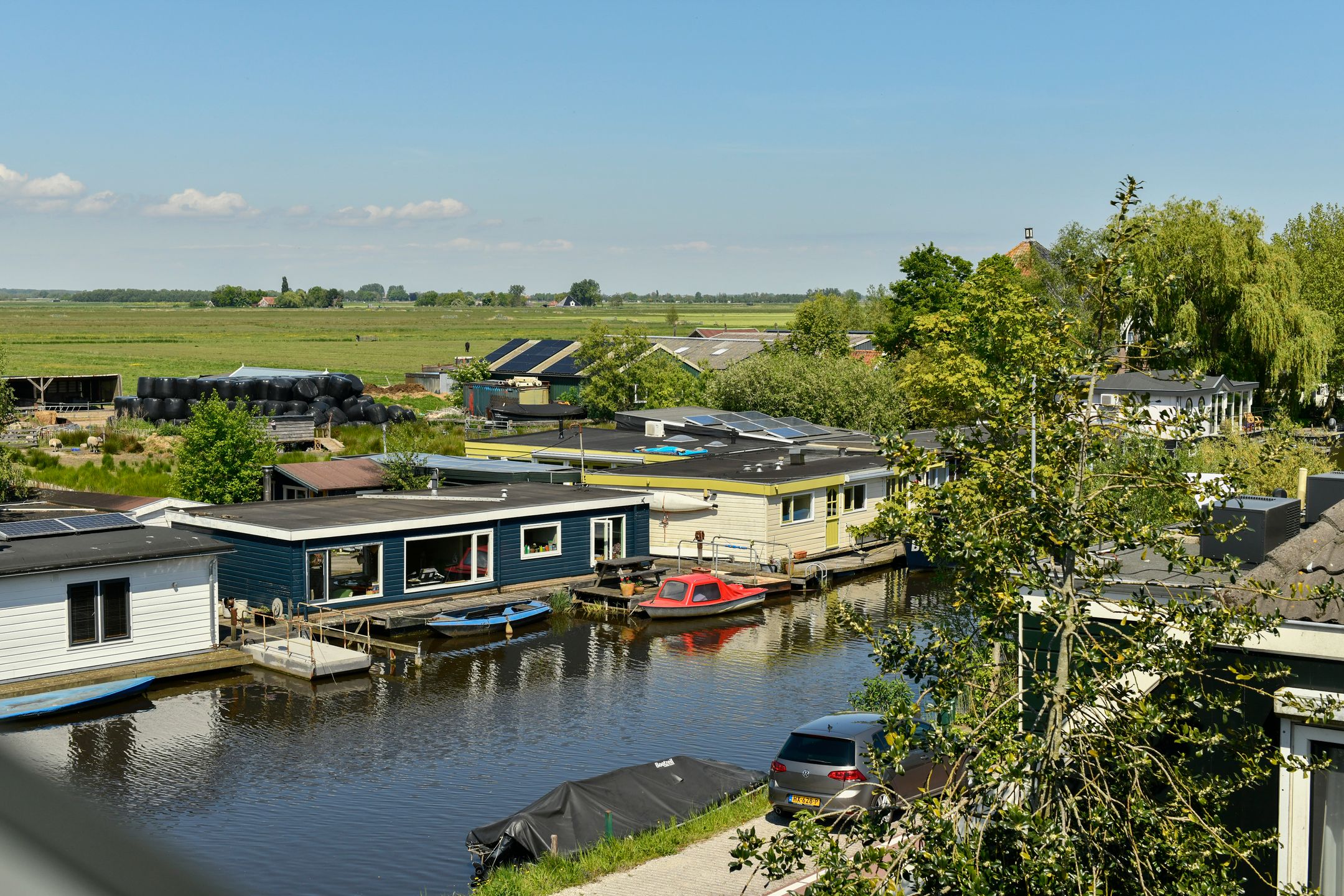 Photo 42 of Broekermeerdijk 31