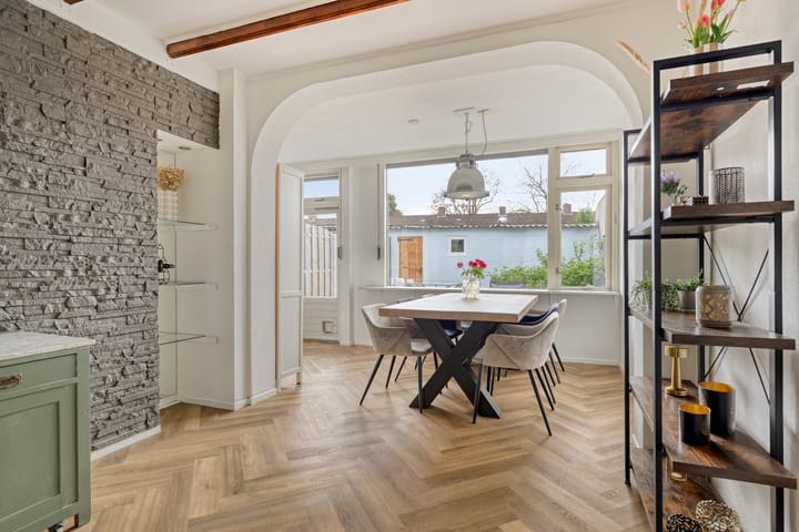 Tussenwoning te koop: Heuvelbrink 22, Breda