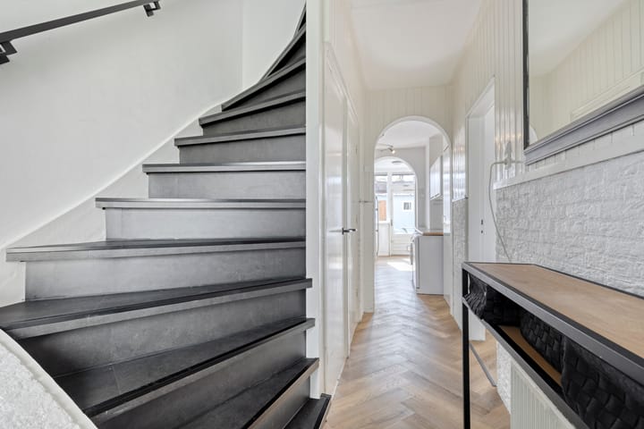 Tussenwoning te koop: Heuvelbrink 22, Breda
