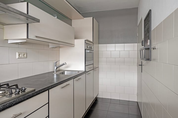 Photo 3 of Postelse Hoeflaan 71-A
