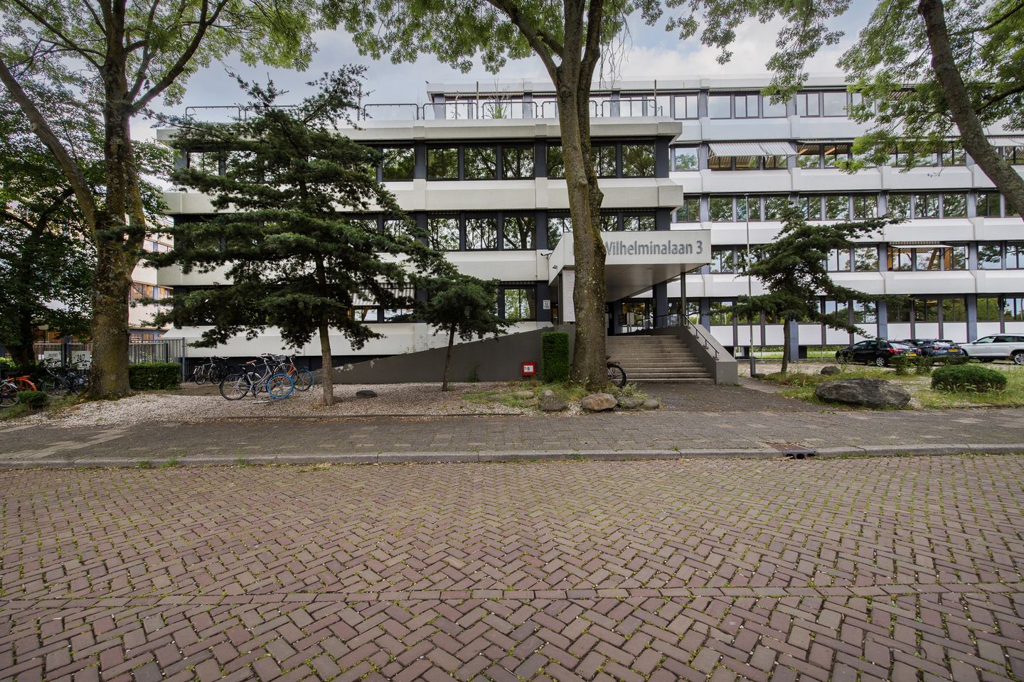 Bekijk foto 2 van Koningin Wilhelminalaan 3